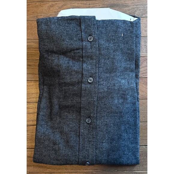 CHAPS Performance Flannel Button up Size Large NWT GREY - Picture 4 of 5